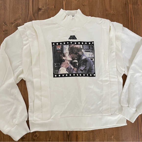 Zara X Star Wars Princess Leia and Han Solo Disney Colab Mock Neck Sweater - Picture 4 of 9